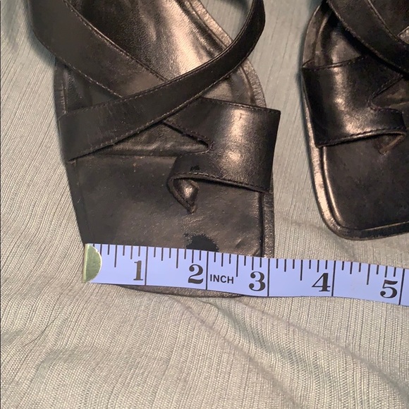 diba USA Black Leather square toe heel. - Picture 7 of 8